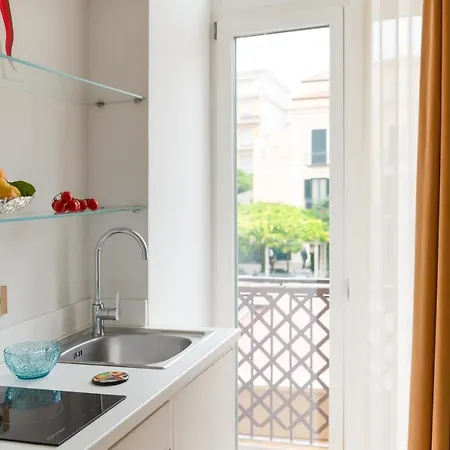 Appartamento - Posizione Unica Nella Piazza Principale Sorrento